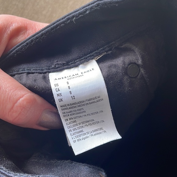 American Eagle Super High Rise Shorts - Black - Picture 4 of 9